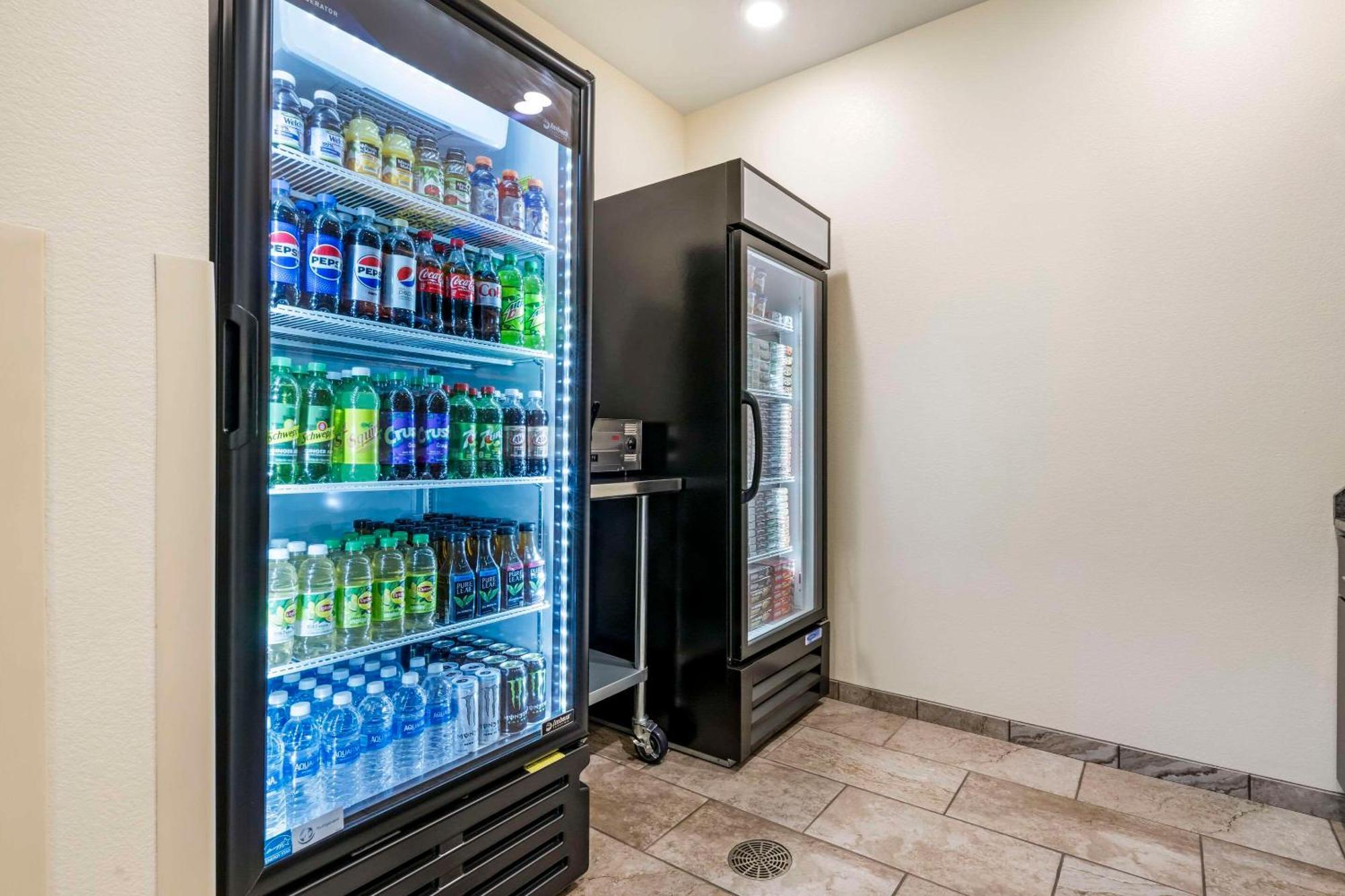 Medina Comfort Inn & Suites מראה חיצוני תמונה