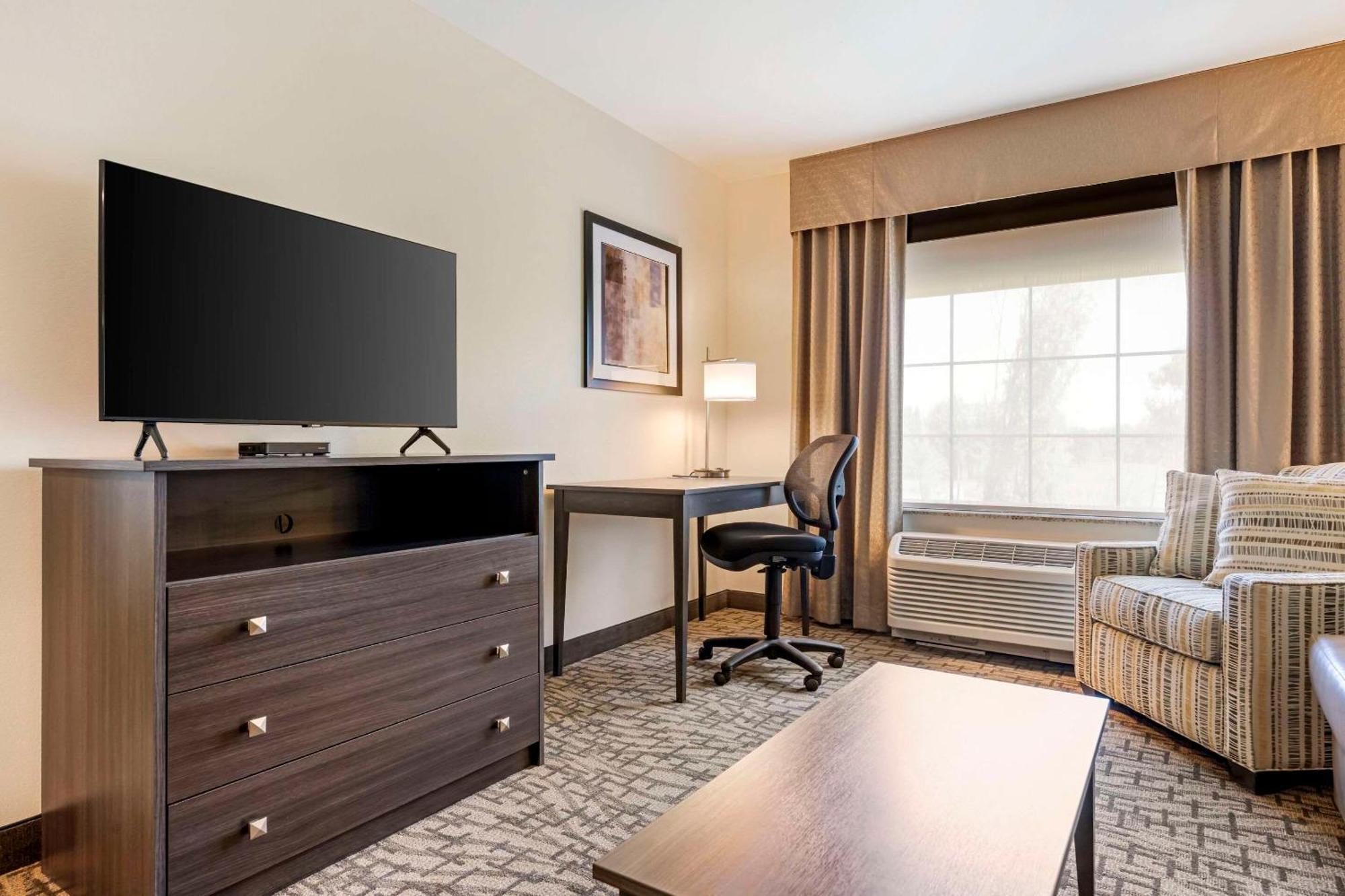 Medina Comfort Inn & Suites מראה חיצוני תמונה