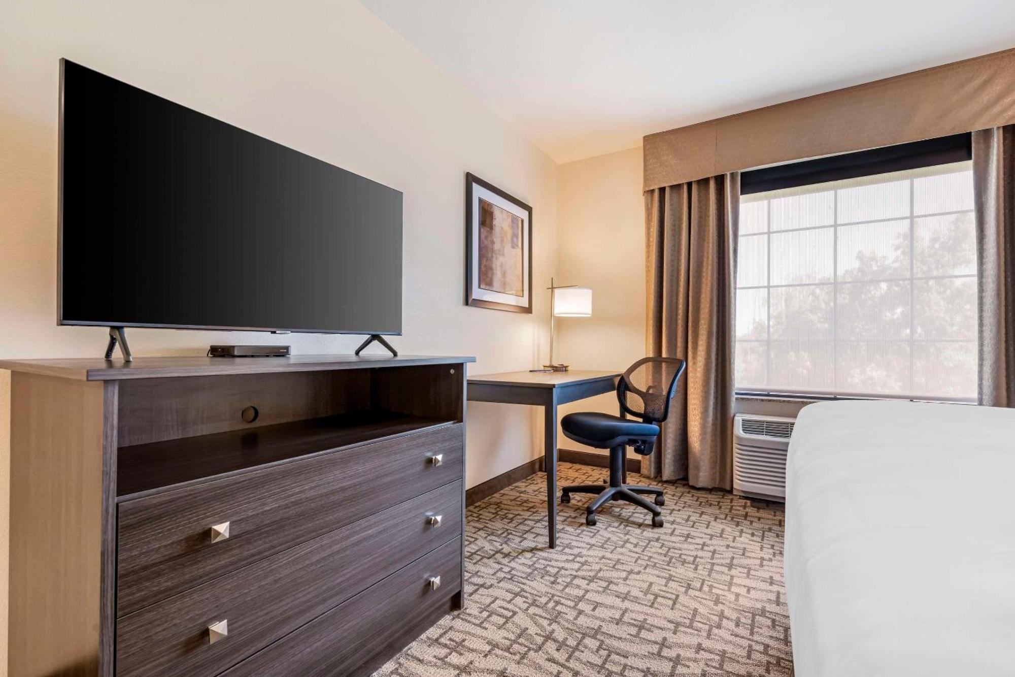 Medina Comfort Inn & Suites מראה חיצוני תמונה