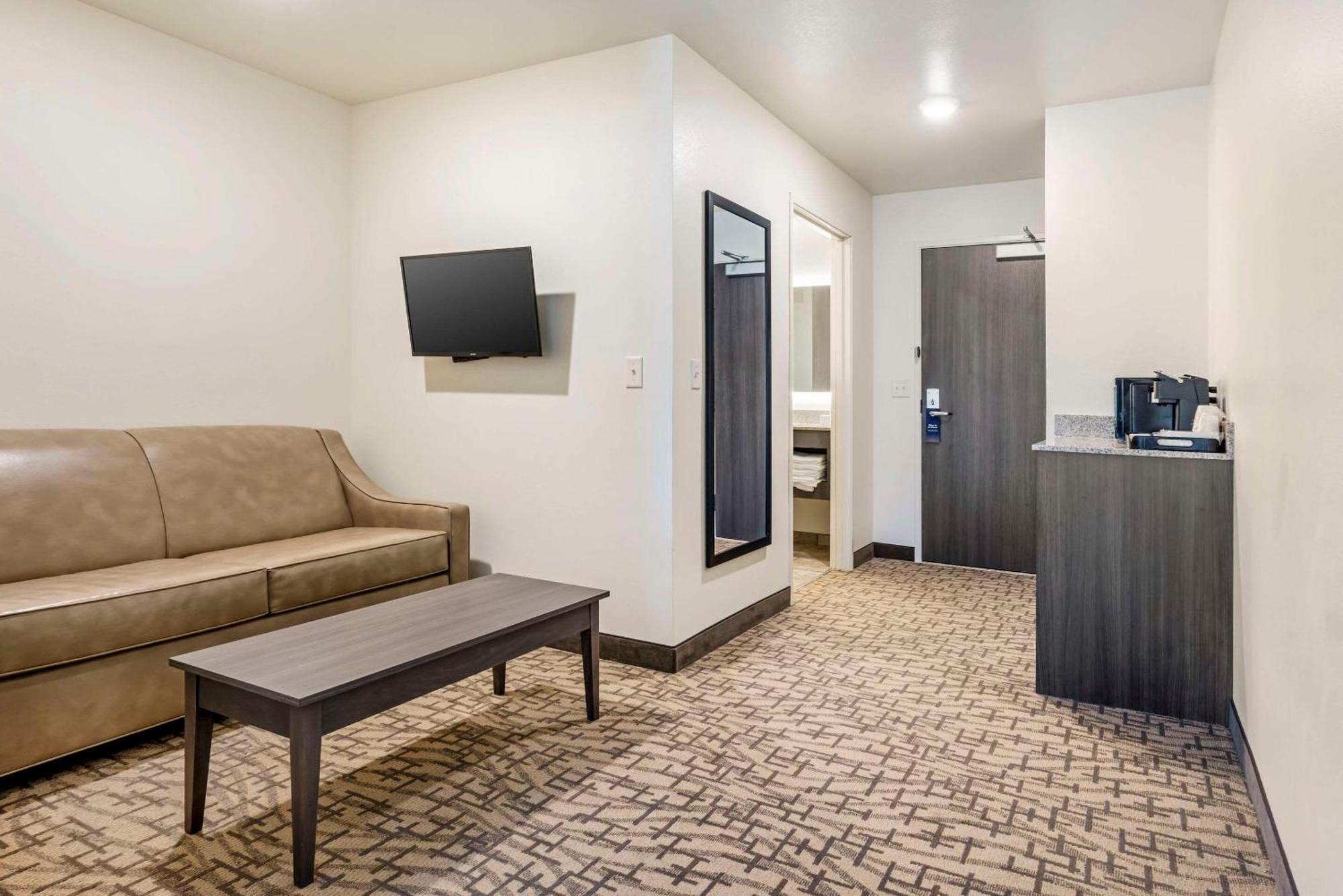 Medina Comfort Inn & Suites מראה חיצוני תמונה