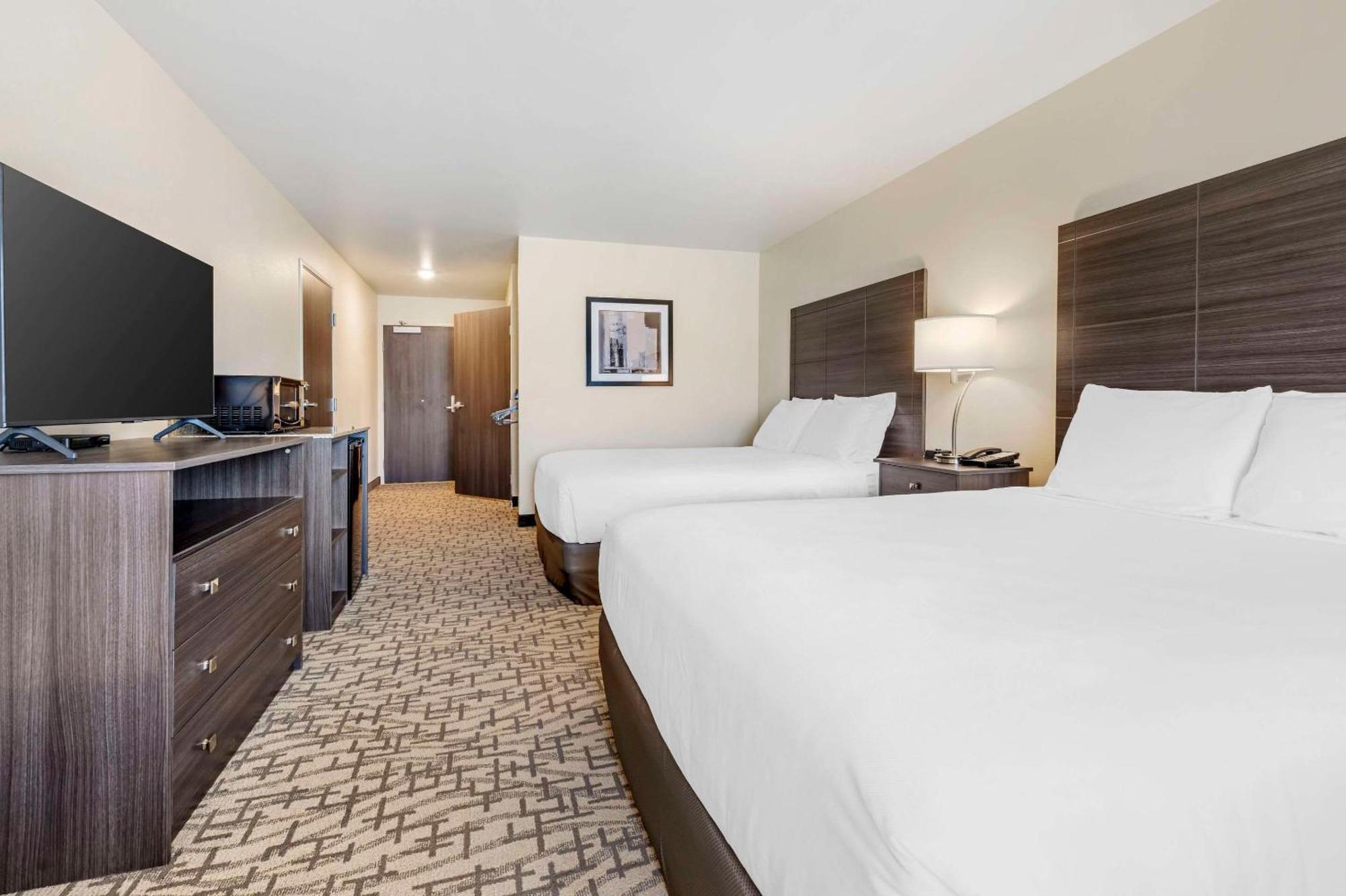 Medina Comfort Inn & Suites מראה חיצוני תמונה